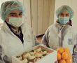 Сладкое оранжевое настроение упаковали и передали в «ковидный» госпиталь волонтеры.